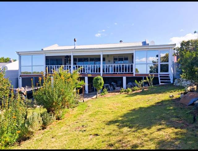 4 BEDROOM HOUSE FOR SALE IN STILBAAI-WES
